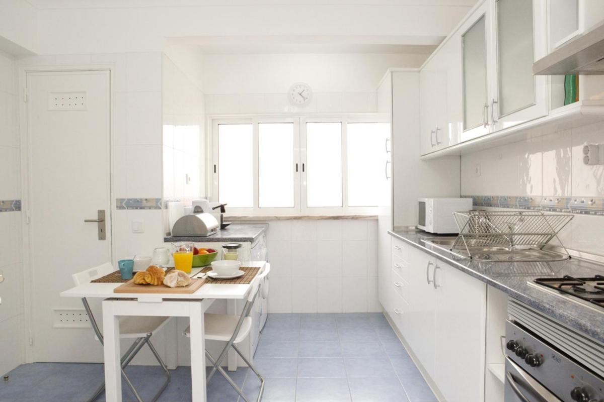 Family Central Apartment In São Pedro do Estoril Buitenkant foto